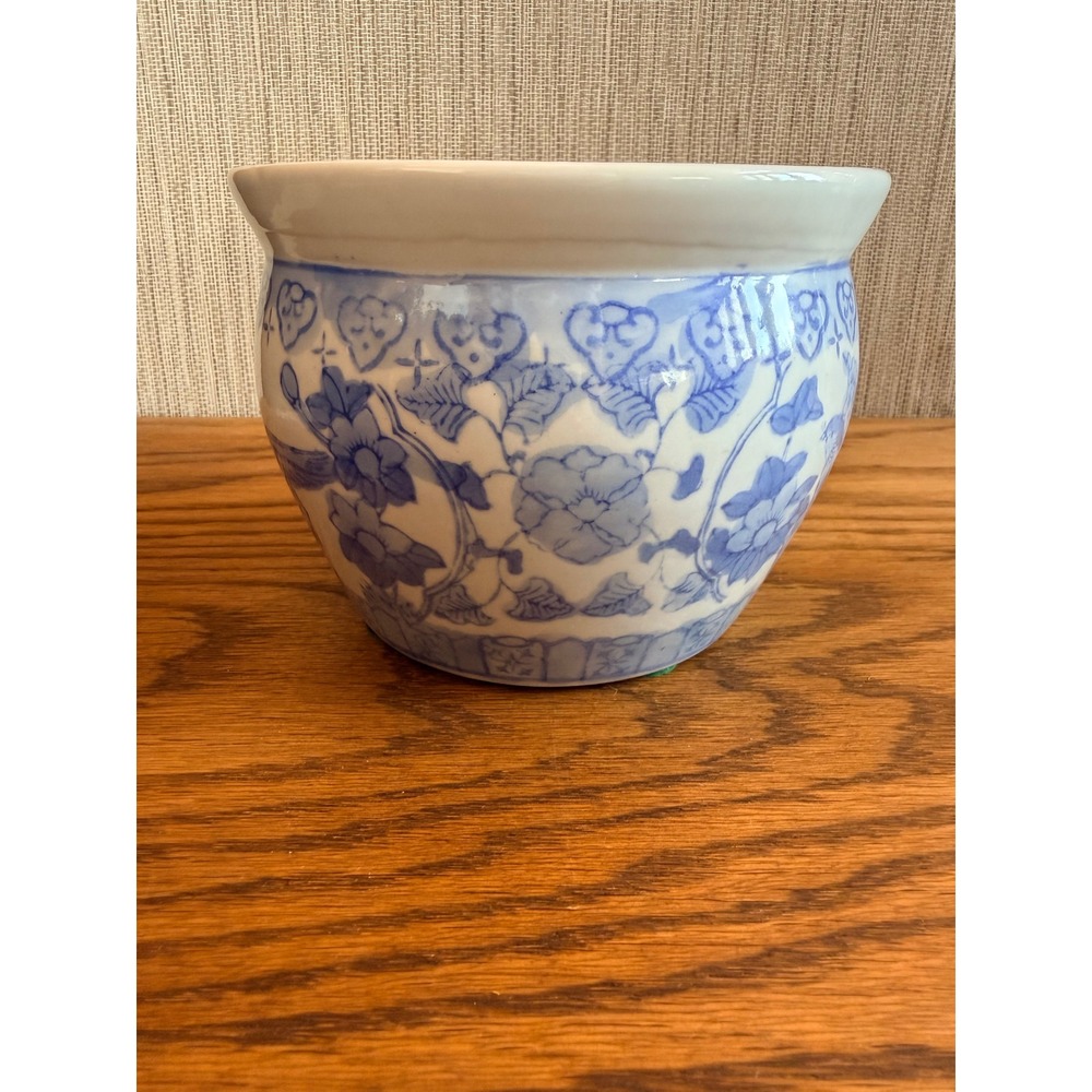 Vintage Blue White Chinoiserie Cachepot with Bird and Floral Design - Picture 6 of 13